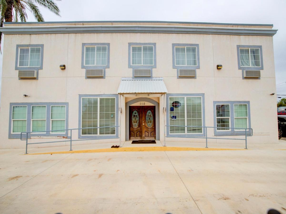 Hotel Dilley Grand المظهر الخارجي الصورة